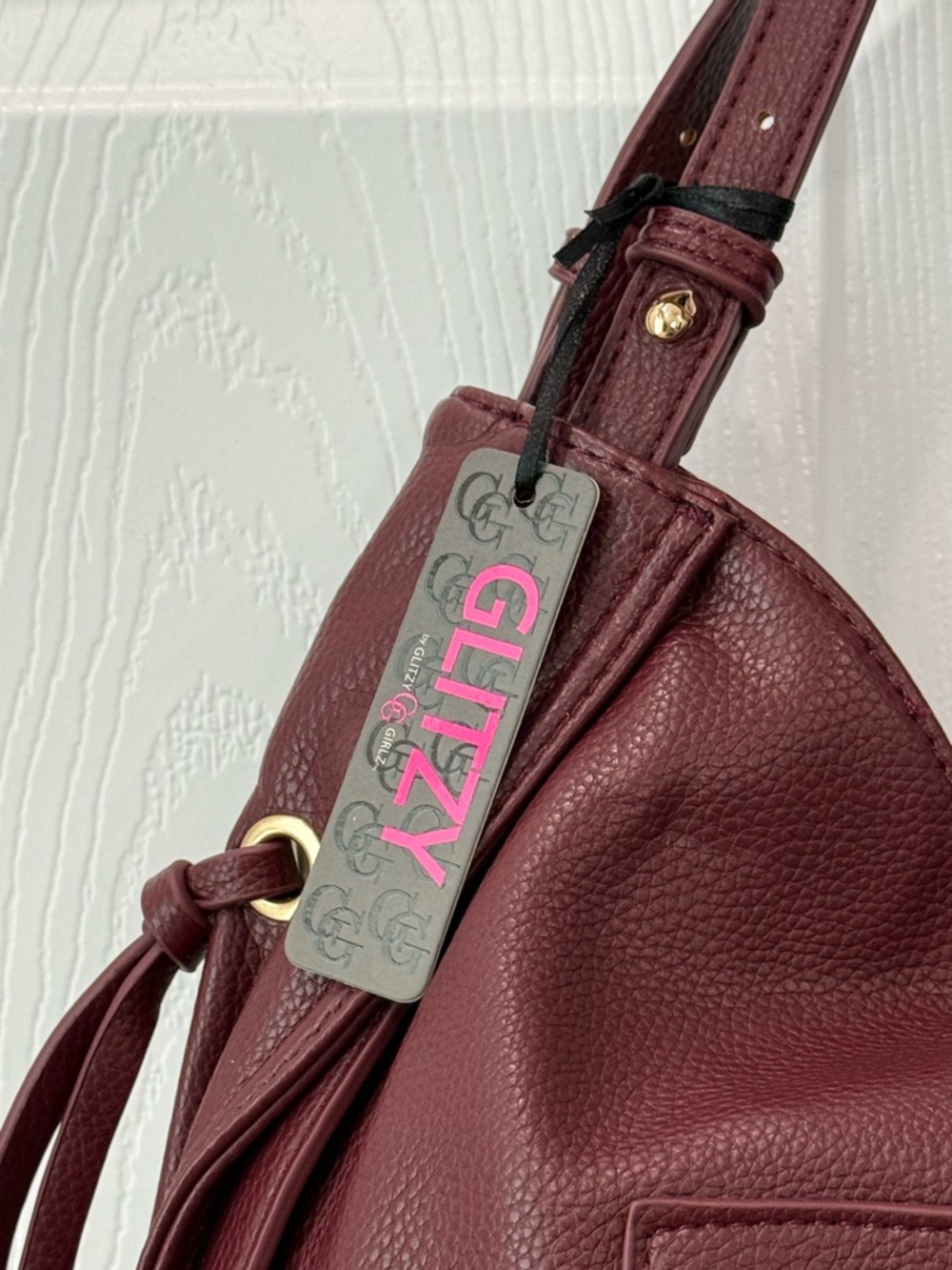 Glitz Girlz Boutique Burgundy Soft Pebbled Vegan Leather Shoulder Bag NWT - Picture 3 of 14